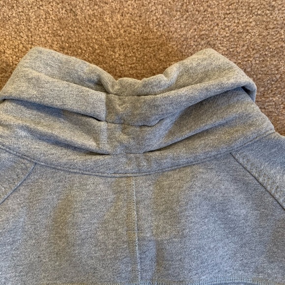 Lululemon Jacket - Picture 3 of 11